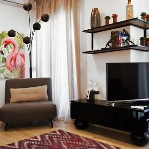 https://apt-cosmos-n-armonia-apts.hotelschalkidiki.net