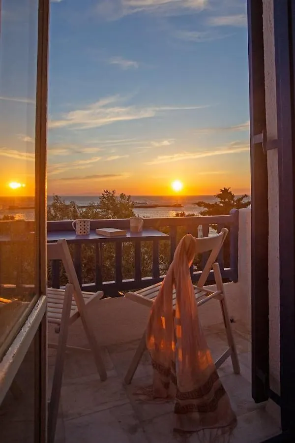 Ylami Studio Apartment Mykonos Town Greece